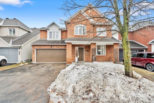 18 Irish Rose Cres, Nepean, ON, K2J4T7 | Card Image