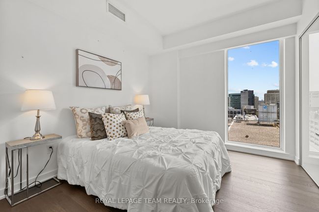 2017 - 199 Slater St, Condo with 1 bedrooms, 1 bathrooms and null parking in Ottawa ON | Image 12