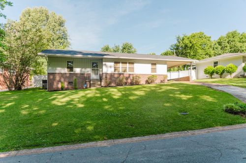 3514 E 18th Ct, Sheffield, AL, 35660-7612 | Card Image