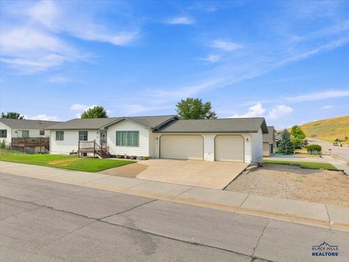 3510 Roughlock Ln, Spearfish, SD, 57783-9564 | Card Image