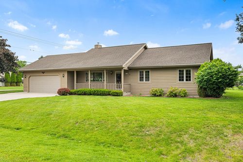 3725 Neumair Court, Sheboygan, WI, 53083 | Card Image