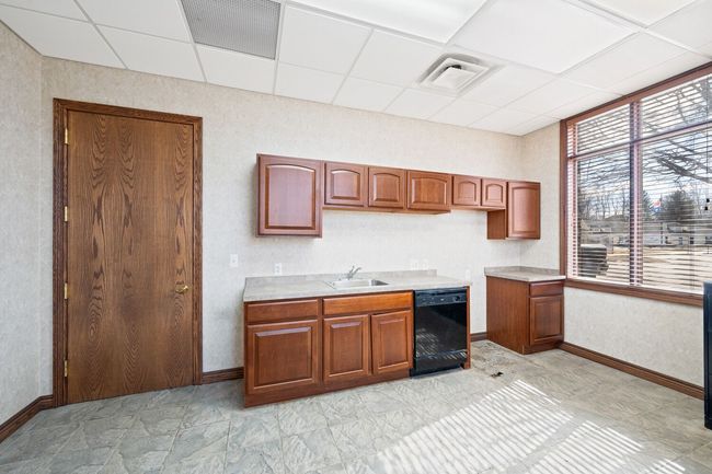 2032 E Square Lake, Suite 100 Road, Home with 0 bedrooms, 0 bathrooms and null parking in Troy MI | Image 6