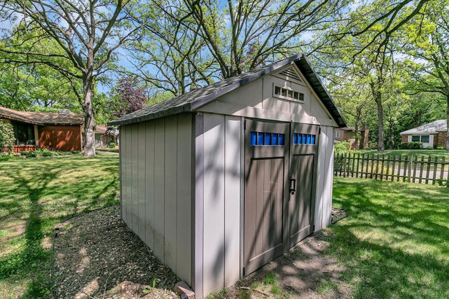 Extra storage shed for lawn and snow care items! | Image 27