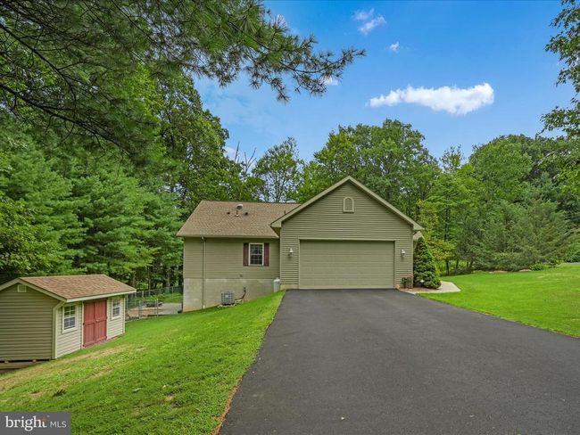 2416 Crow Foot Dr, House other with 3 bedrooms, 3 bathrooms and null parking in AUBURN PA | Image 33
