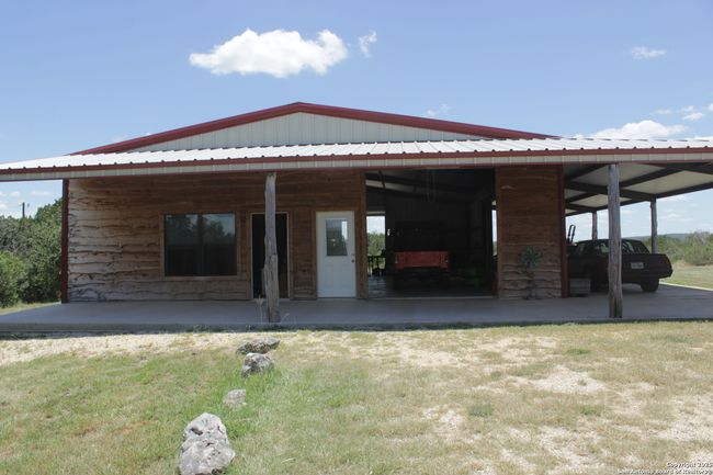 693 Brushy Creek Ranch Rd, House other with 4 bedrooms, 4 bathrooms and null parking in Concan TX | Image 7