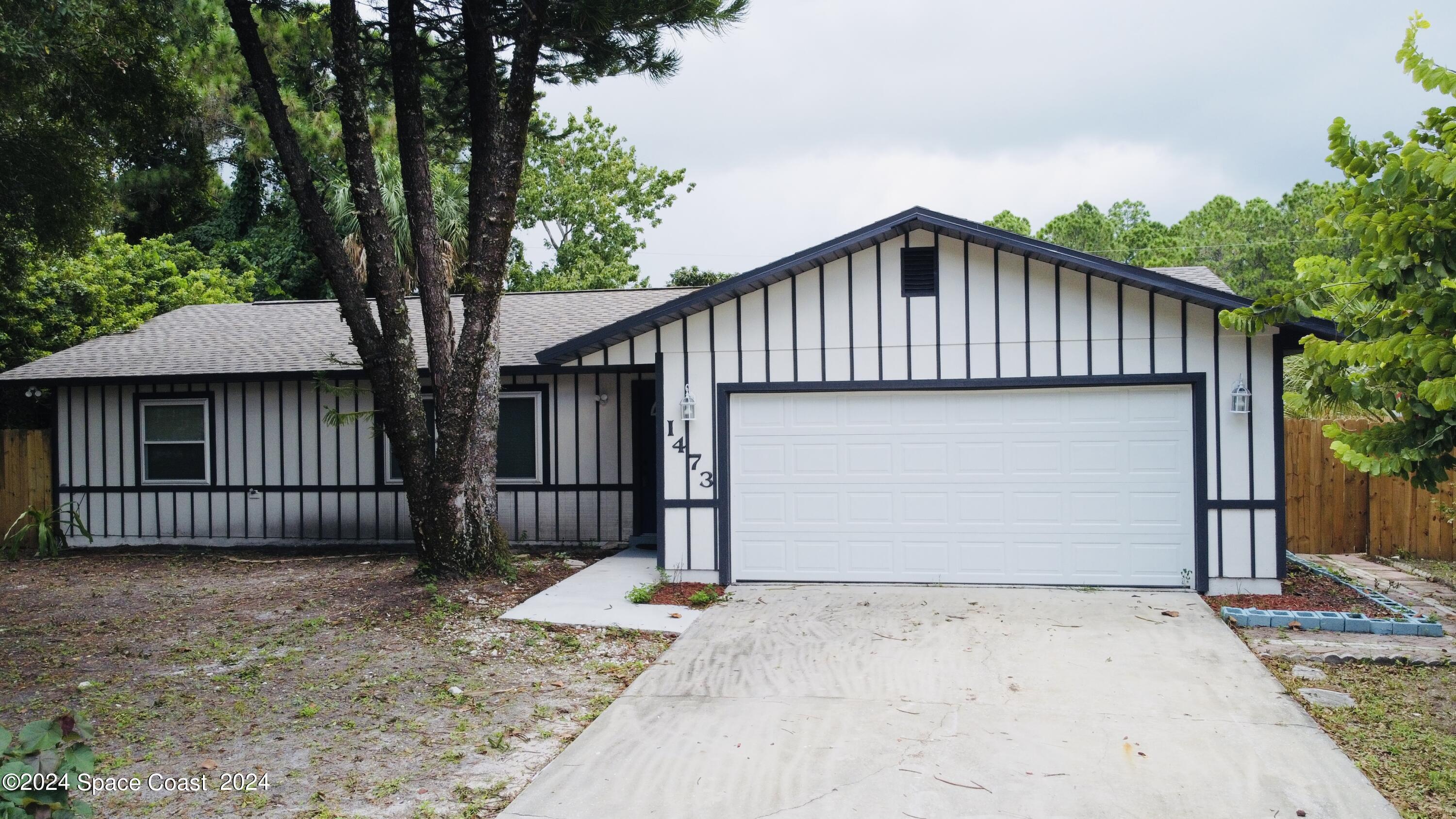 Hayworth Cir, Palm Bay, FL 32907