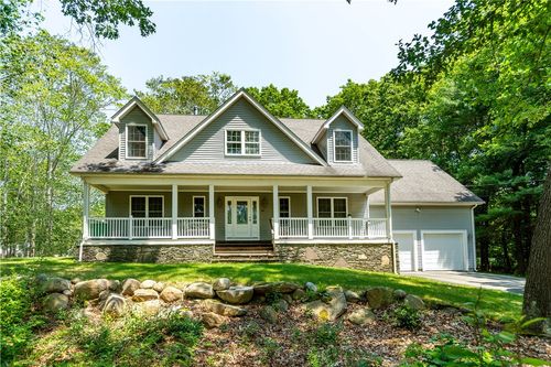 247 Glen Hill Dr, Saunderstown, RI, 02874-1926 | Card Image