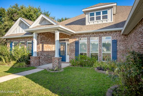 1013 Silverbell Cv, Ocean Springs, MS, 39564-8954 | Card Image