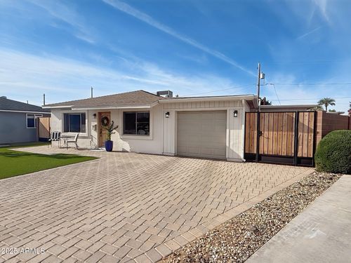 4228 N 44th Pl, Phoenix, AZ, 85018-4305 | Card Image