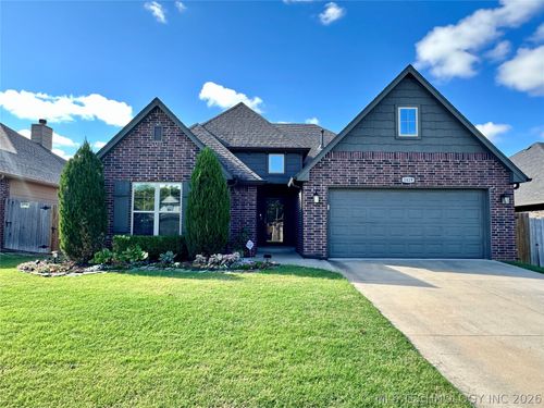 1419 Boston Pl, Broken Arrow, OK, 74012-6915 | Card Image