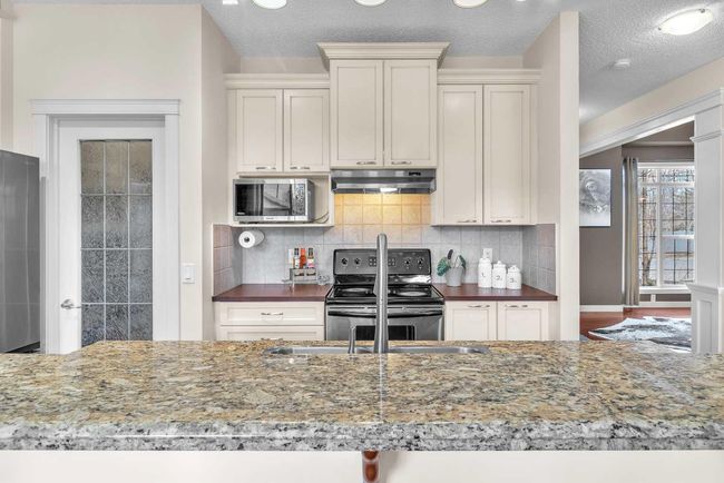 6 Drake Landing Road, House other with 5 bedrooms, 4 bathrooms and 4 parking in Okotoks AB | Image 7