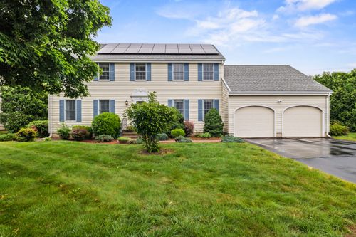 135 Windmill Hl, Wethersfield, CT, 06109-2737 | Card Image