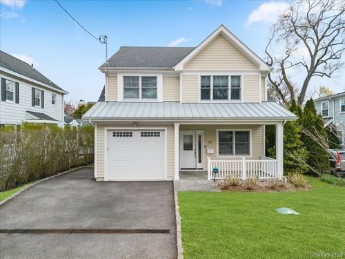 109 Lee Rd, Scarsdale, NY, 10583-5229 | Card Image