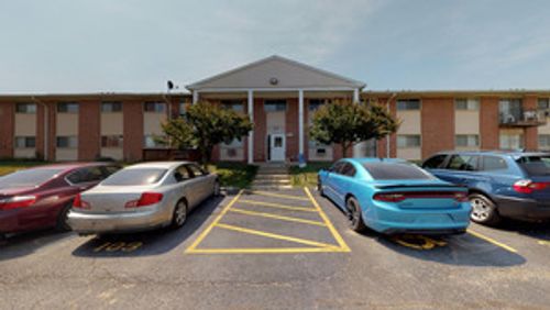 203-693 E Fullerton Ave, Glendale Heights, IL, 60139-2559 | Card Image