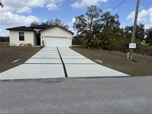 6013 Acorn Cir, Labelle, FL, 33935-5476 | Card Image