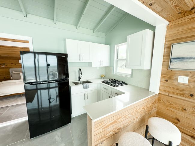 9W Kitchen | Image 12