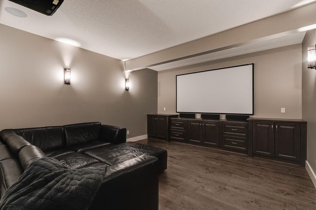 6440 Laurentian Way Sw, House detached with 4 bedrooms, 4 bathrooms and 6 parking in Calgary AB | Image 39