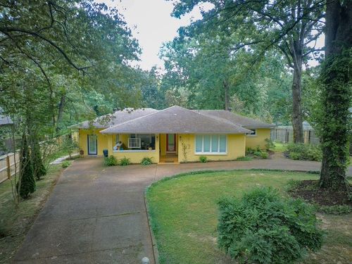 101 W Hills Ter, Dickson, TN, 37055-2146 | Card Image