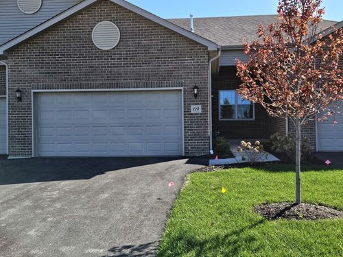 69 Olympus Dr, Tinley Park, IL, 60477-4832 | Card Image