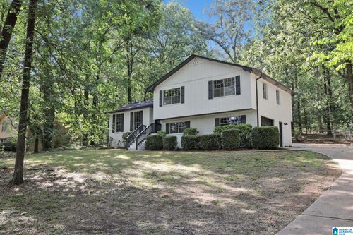 3016 Virginia Dr, HUEYTOWN, AL, 35023-5720 | Card Image