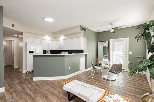 310-310 Mantis Way, Las Vegas, NV, 89110 | Card Image