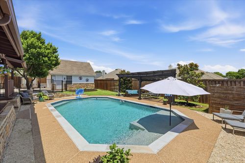 121 Honeysuckle Dr, Justin, TX, 76247-5804 | Card Image