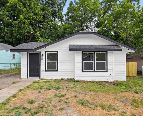 3024 Avenue N, Fort Worth, TX, 76105-3336 | Card Image