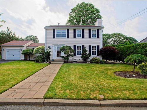 15 Lilac Cir, Cranston, RI, 02920-4714 | Card Image