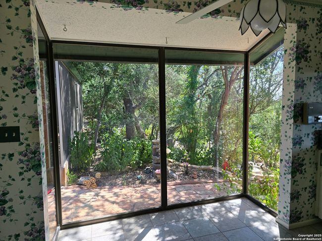 9840 Tower Vw, House other with 3 bedrooms, 3 bathrooms and null parking in Helotes TX | Image 13