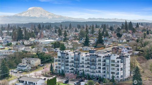 unit-301-320 E 32nd St, Tacoma, WA, 98404-1609 | Card Image