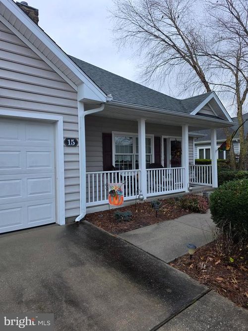 15 Bayberry St, GEORGETOWN, DE, 19947-1899 | Card Image