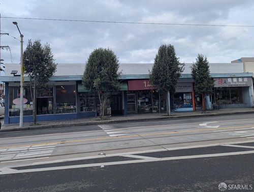 3040 Taraval St, San Francisco, CA, 94116-2105 | Card Image