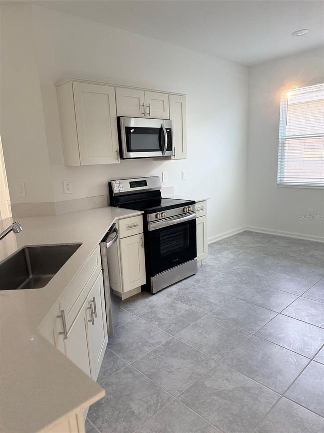 1281 Deepwater Cir, House other with 5 bedrooms, 3 bathrooms and null parking in EAGLE LAKE FL | Image 9