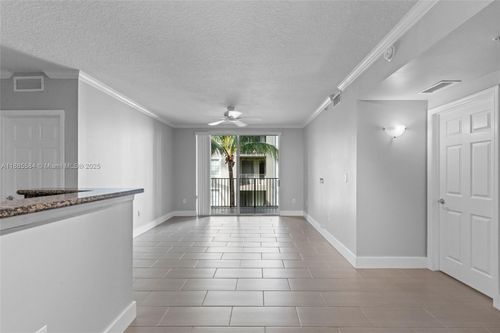 apt-204-6861 Sw 44th St, Miami, FL, 33155-4885 | Card Image