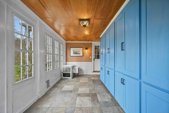 2214 Huntington Tpke, House other with 3 bedrooms, 2 bathrooms and null parking in Trumbull CT | Image 9