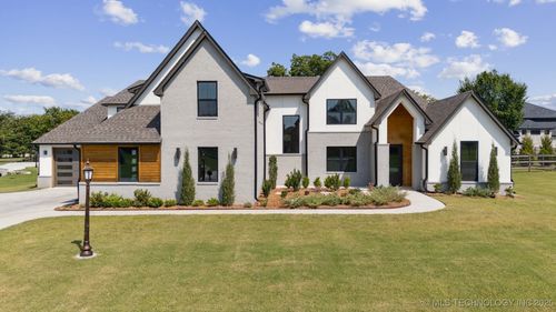 6543 N Bluesage Dr, Owasso, OK, 74055-8353 | Card Image