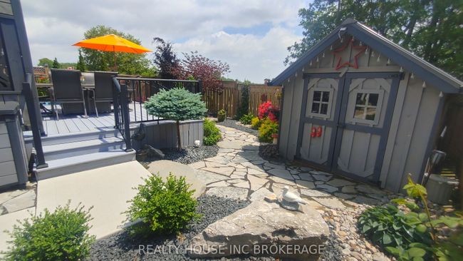 74 Lanz Blvd, House attached with 3 bedrooms, 3 bathrooms and 4 parking in Blenheim ON | Image 8