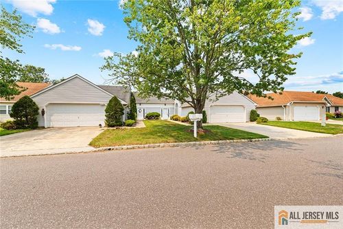 664b-664 Azalea Plz, Monroe, NJ, 08831 | Card Image