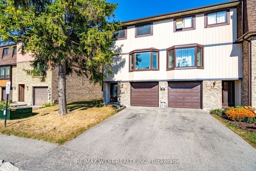 20-220 Ormond Dr, Oshawa, ON, L1G6T5 | Card Image