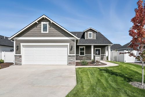 1321 E 12th St, Deer Park, WA, 99006-5901 | Card Image