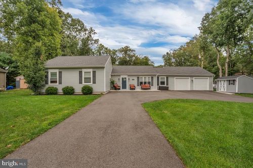 2420 Sunset Ave, WILLIAMSTOWN, NJ, 08094-4330 | Card Image