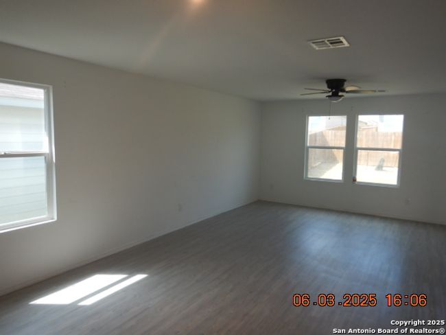 10751 Margarita Loop, House other with 4 bedrooms, 2 bathrooms and null parking in Converse TX | Image 10