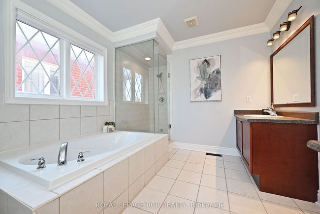 9 Deerhorn Cres, House other with 4 bedrooms, 3 bathrooms and 6 parking in Aurora ON | Image 33
