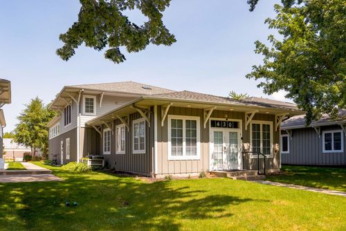 unit-b-430 Center St, Douglas, MI, 49406-5130 | Card Image