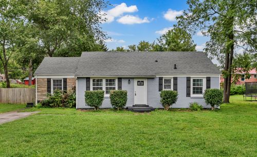 135 N Meadow Dr, Clarksville, TN, 37043-5041 | Card Image
