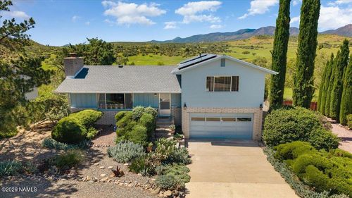 1090 N Arrowhead Ln, Dewey, AZ, 86327-5401 | Card Image