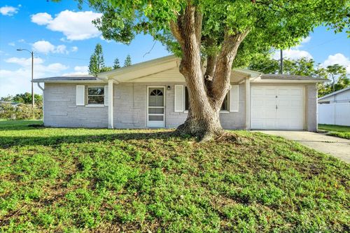 7201 Rhinebeck Dr, PORT RICHEY, FL, 34668-2554 | Card Image