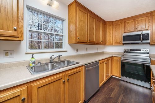 525 County Road 645, Green Forest, AR, 72638-2720 | Card Image