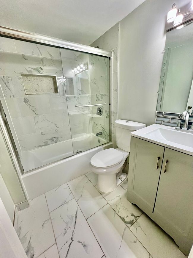 APT-116 - 802 E Old Willow Rd, Condo with 3 bedrooms, 2 bathrooms and null parking in Prospect Heights IL | Image 19