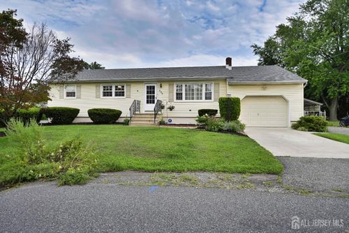 135 Irvington Ave, Somerset, NJ, 08873-2455 | Card Image
